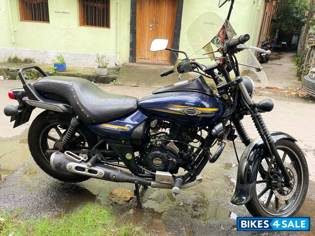 Bajaj Avenger Street 150
