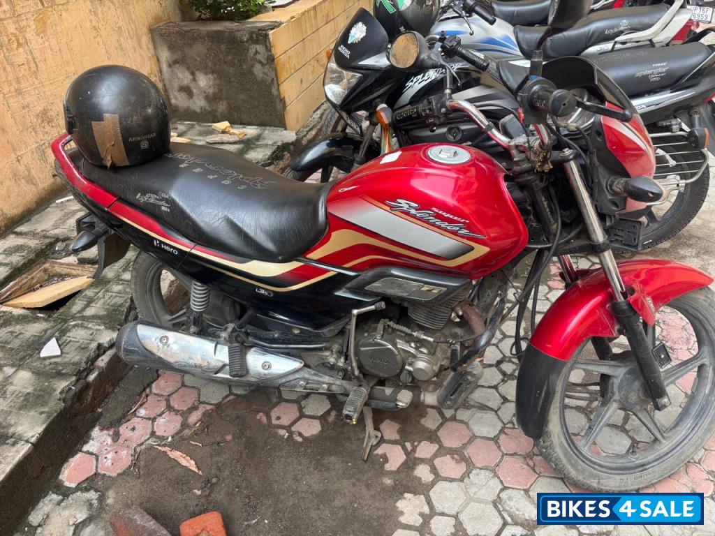 Red Hero Super Splendor BS6 Red Hero Super Splendor BS6