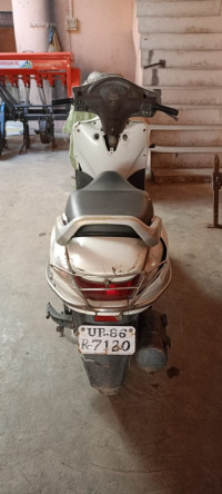 White Honda Aviator