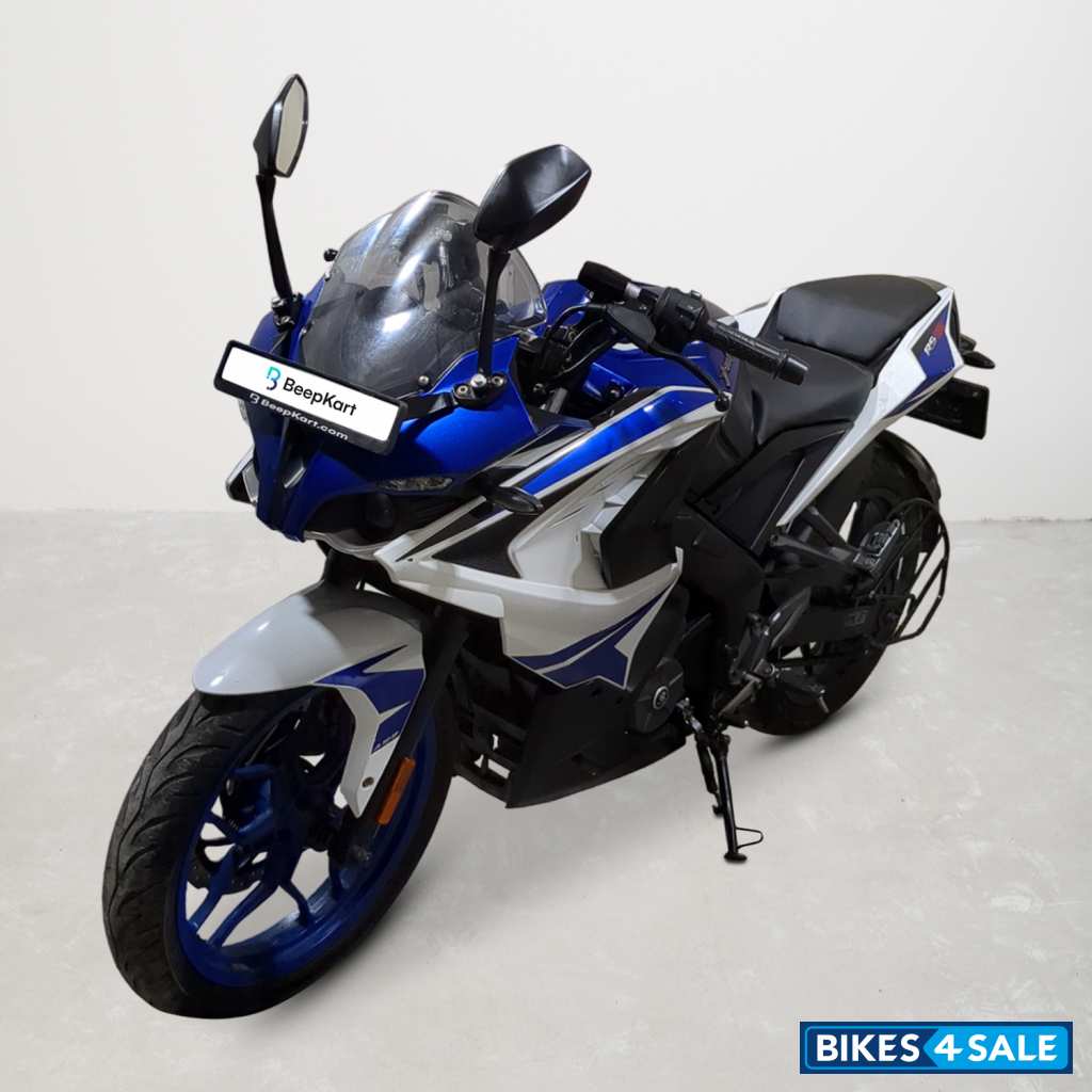 Bajaj Pulsar RS 200