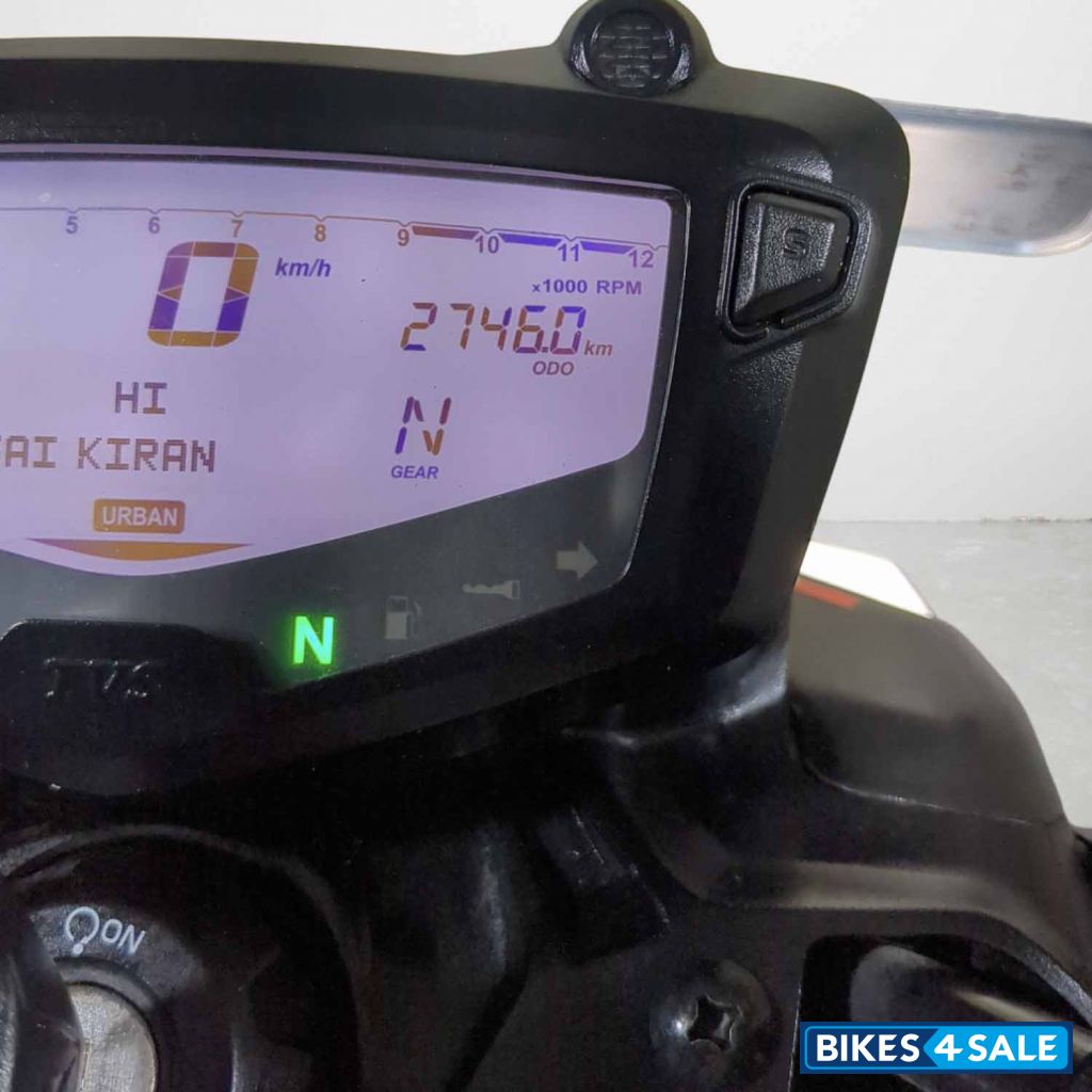 TVS Apache RTR 200 4V