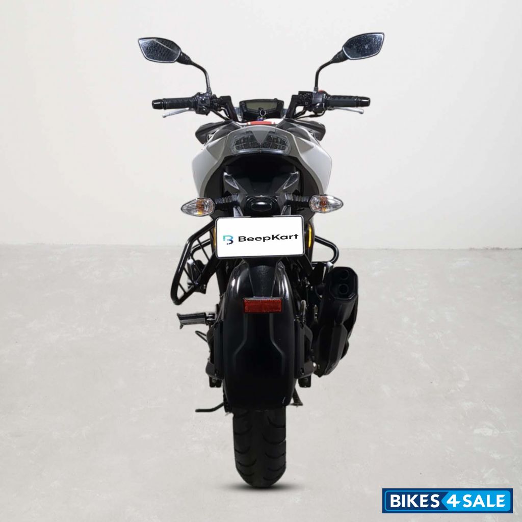 TVS Apache RTR 200 4V