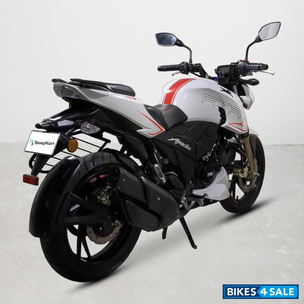 TVS Apache RTR 200 4V