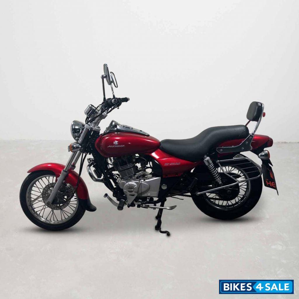Bajaj Avenger 180 DTS-i
