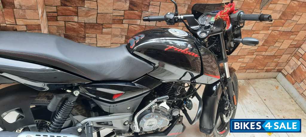Bajaj Pulsar 150 BS6