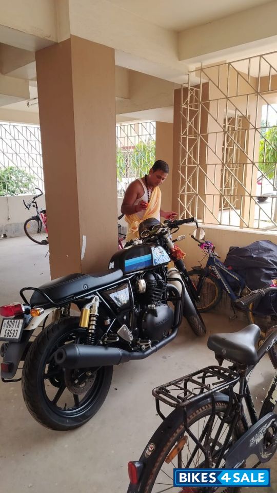 Blue Royal Enfield 2023 Continental GT 650