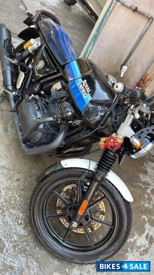 Blue Royal Enfield 2023 Continental GT 650