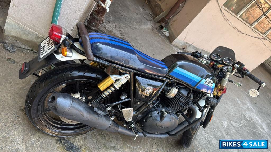 Blue Royal Enfield 2023 Continental GT 650