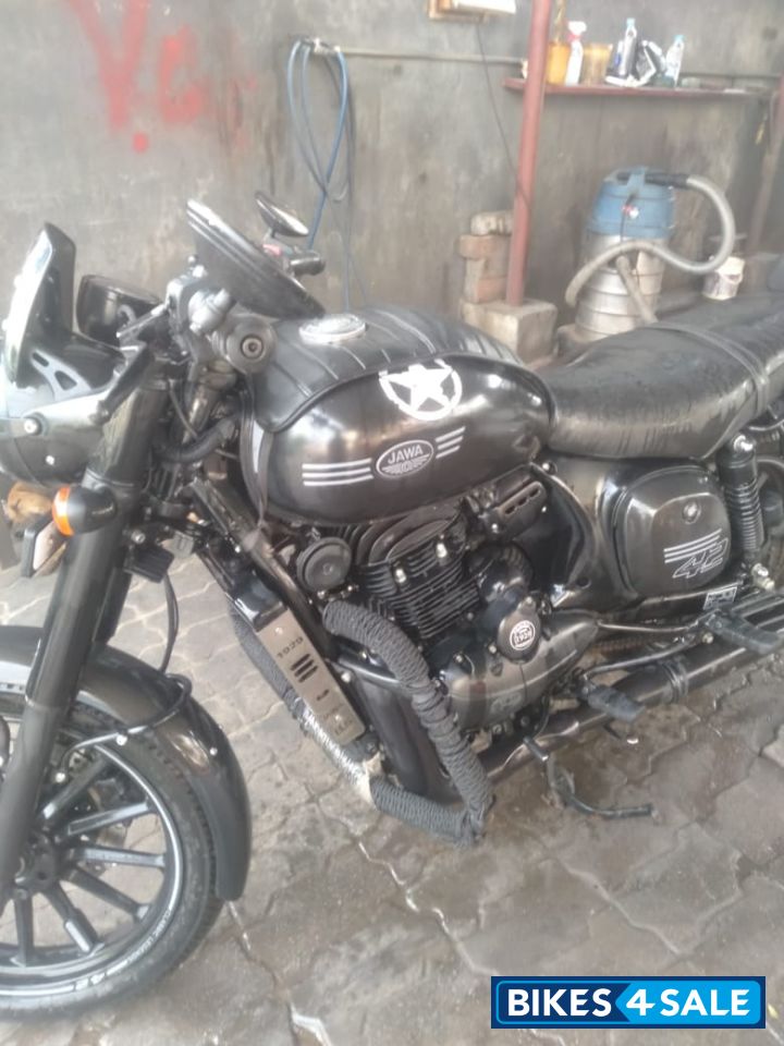 Jawa forty two 2.1 Matt Black