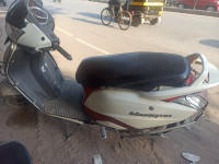 White & Red Hero Maestro