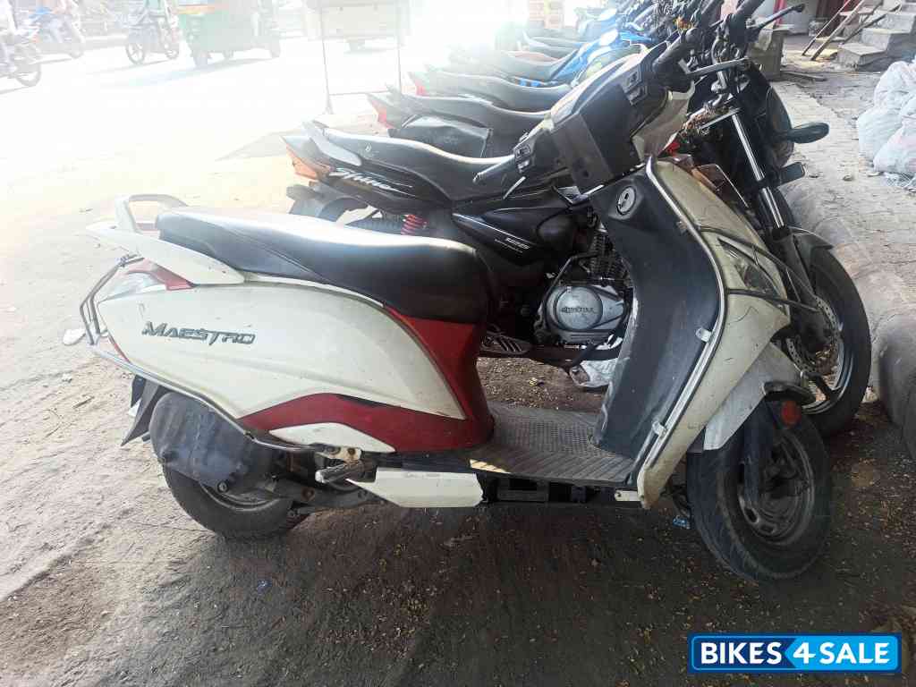 White & Red Hero Maestro