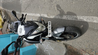 White Bajaj Ns 200