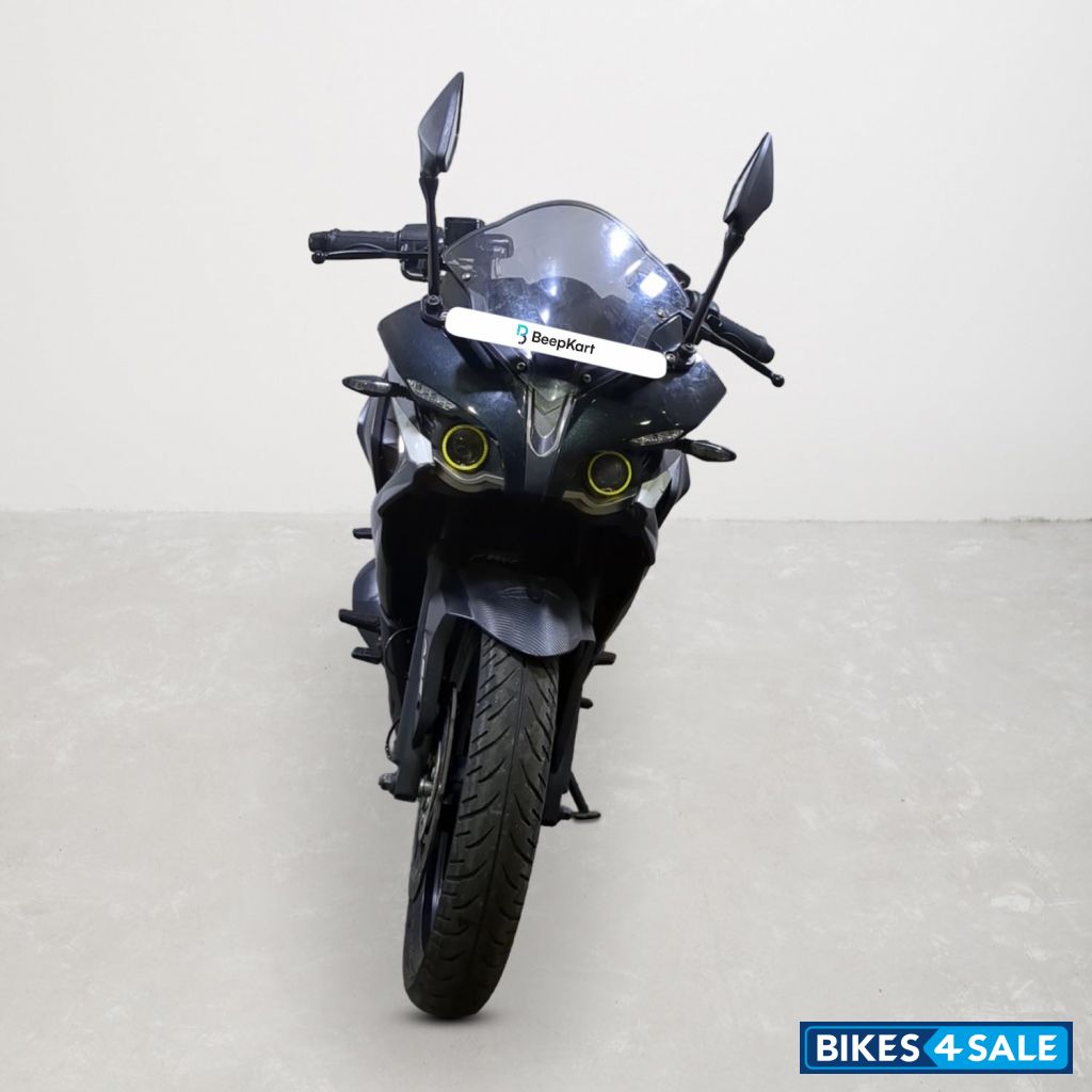 Bajaj Pulsar RS 200