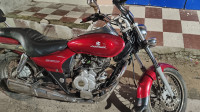 Red Bajaj Avenger 220 DTS-i
