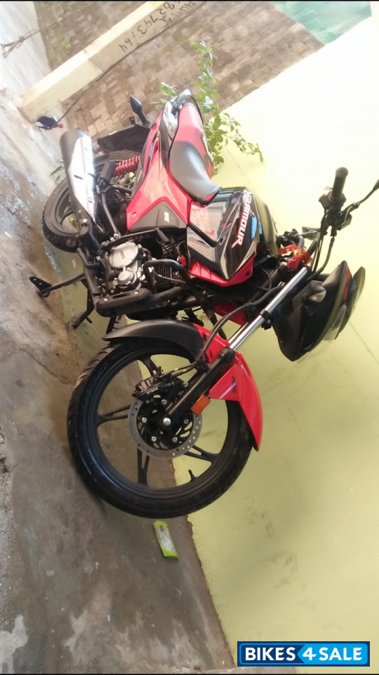 Black And Red Hero Glamour BS6