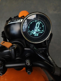 Yezdi Scrambler Single Tone