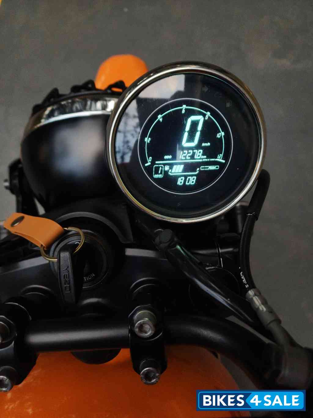 Yezdi Scrambler Single Tone Yezdi Scrambler Single Tone