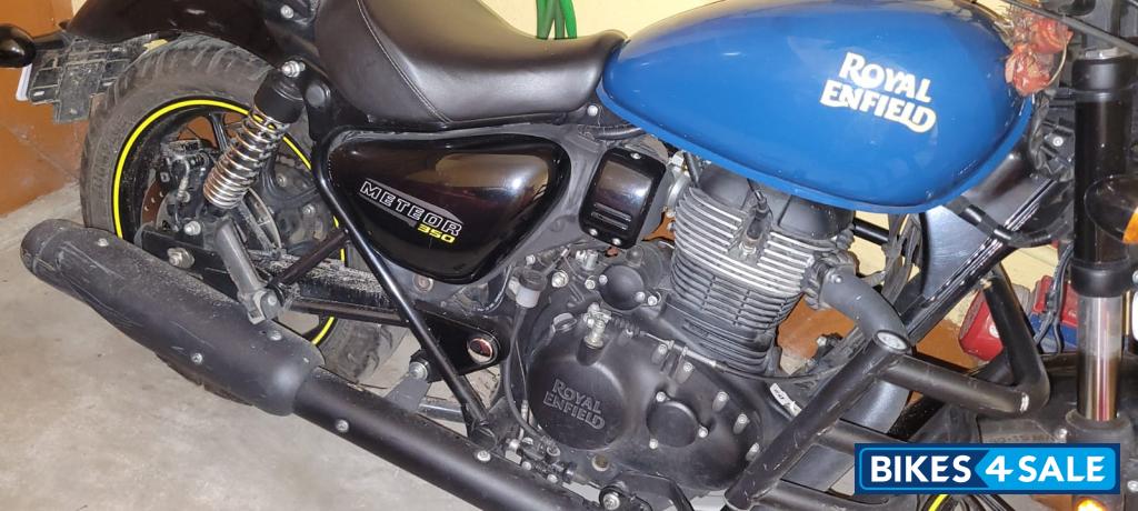 Fireball Blue Royal Enfield 2022 Meteor 350