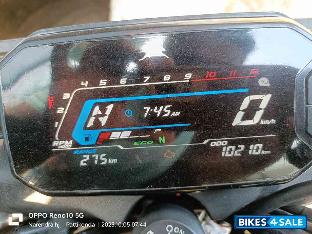 Yellow TVS Raider Split Seat