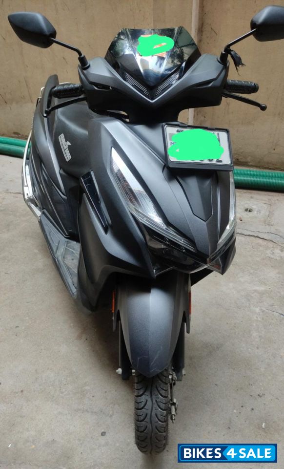 Grey/black Honda Grazia 125 BS6