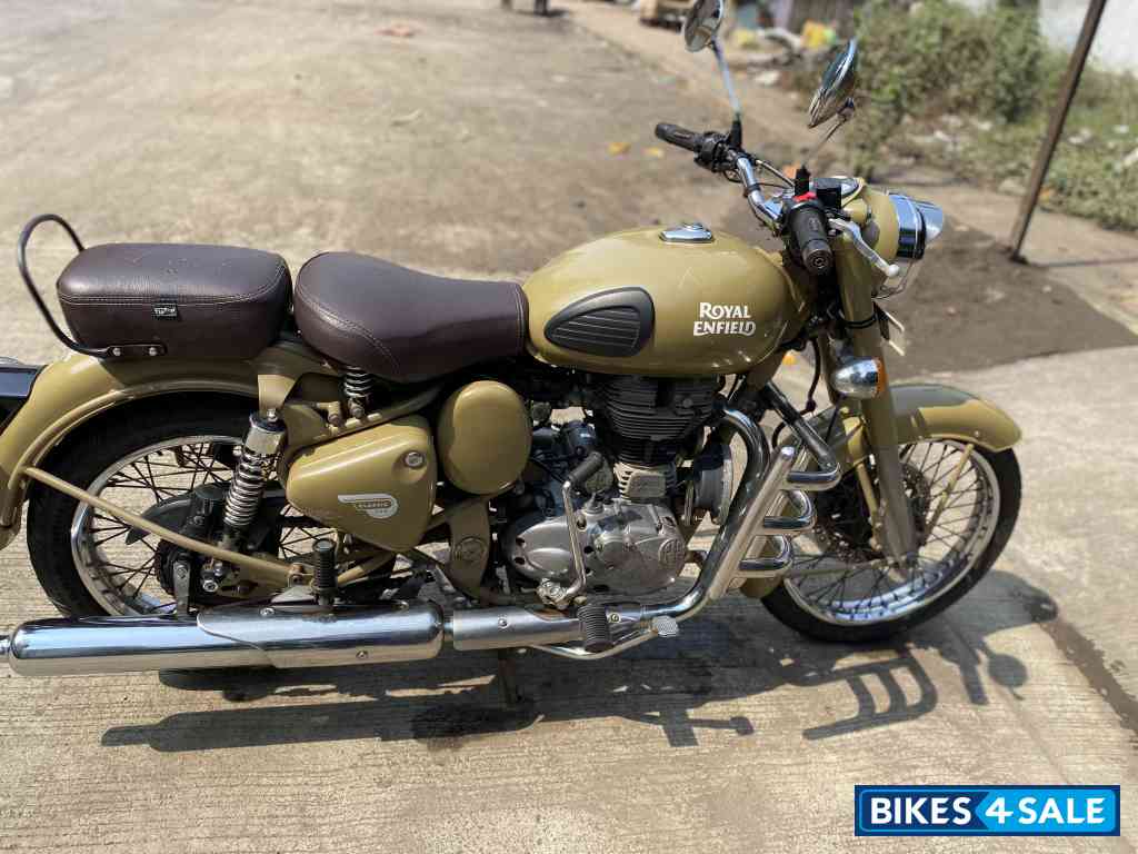 Desert Royal Enfield Classic Desert Storm