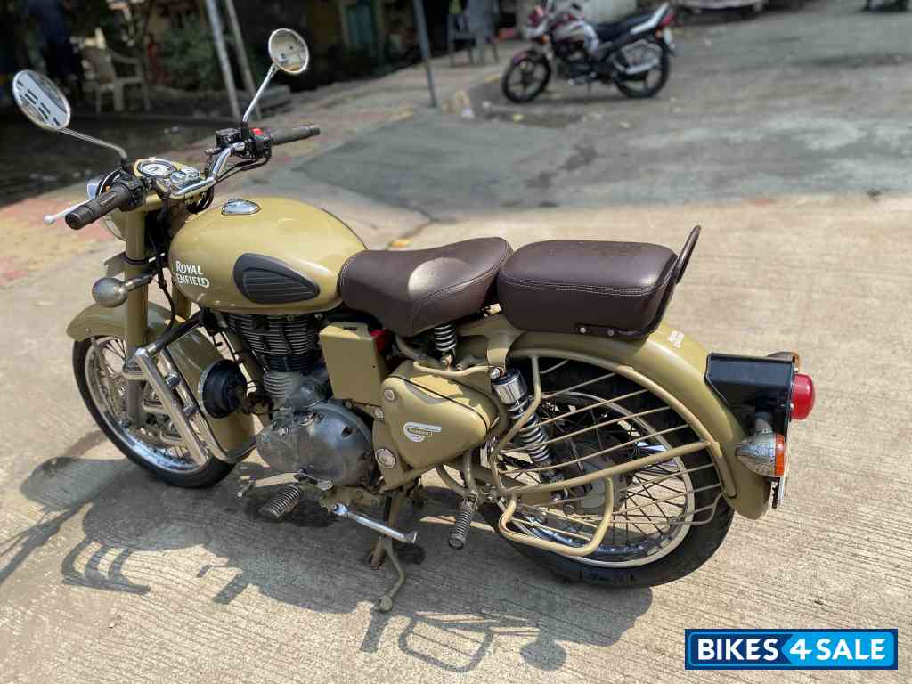 Desert Royal Enfield Classic Desert Storm