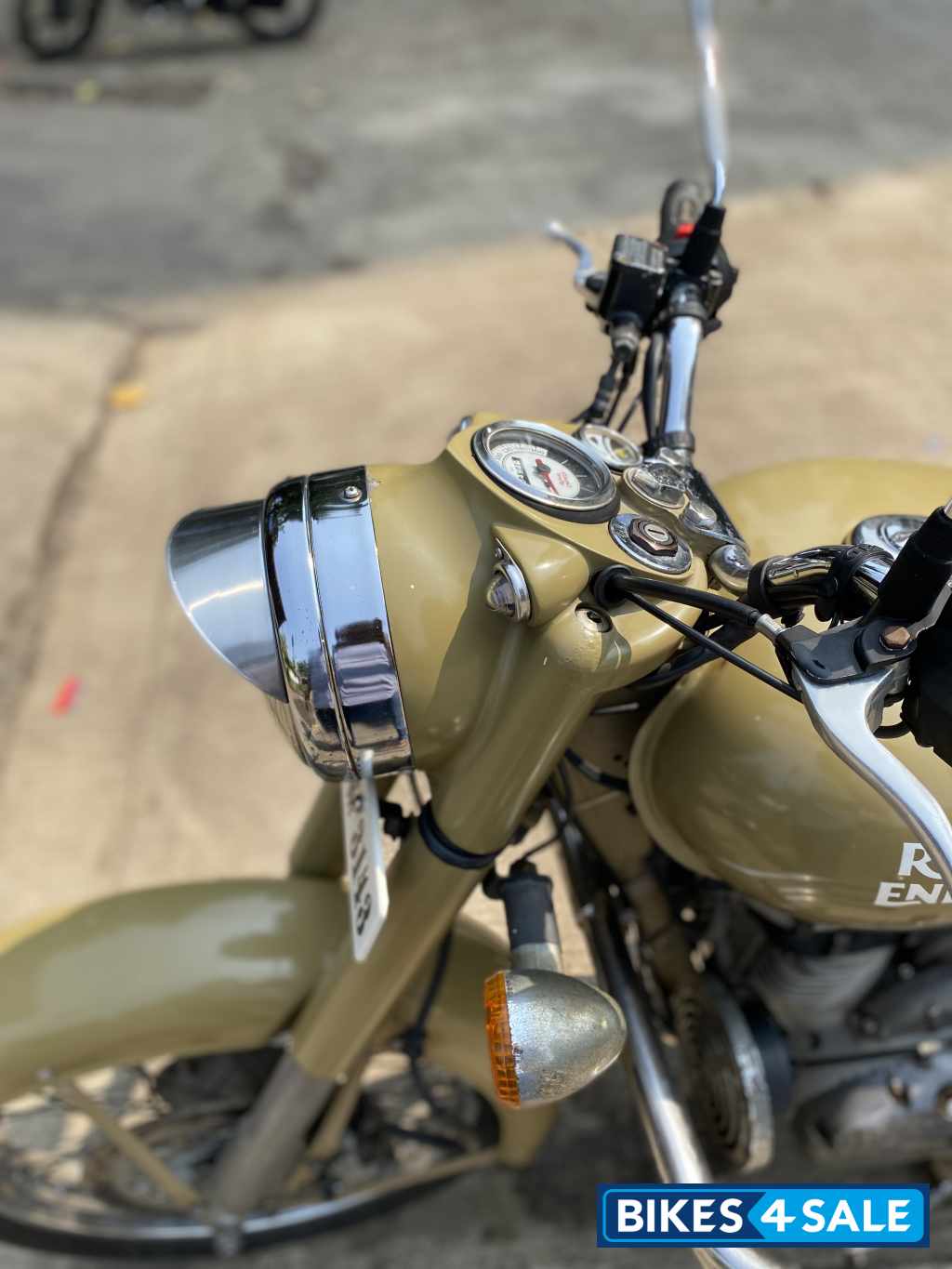 Desert Royal Enfield Classic Desert Storm