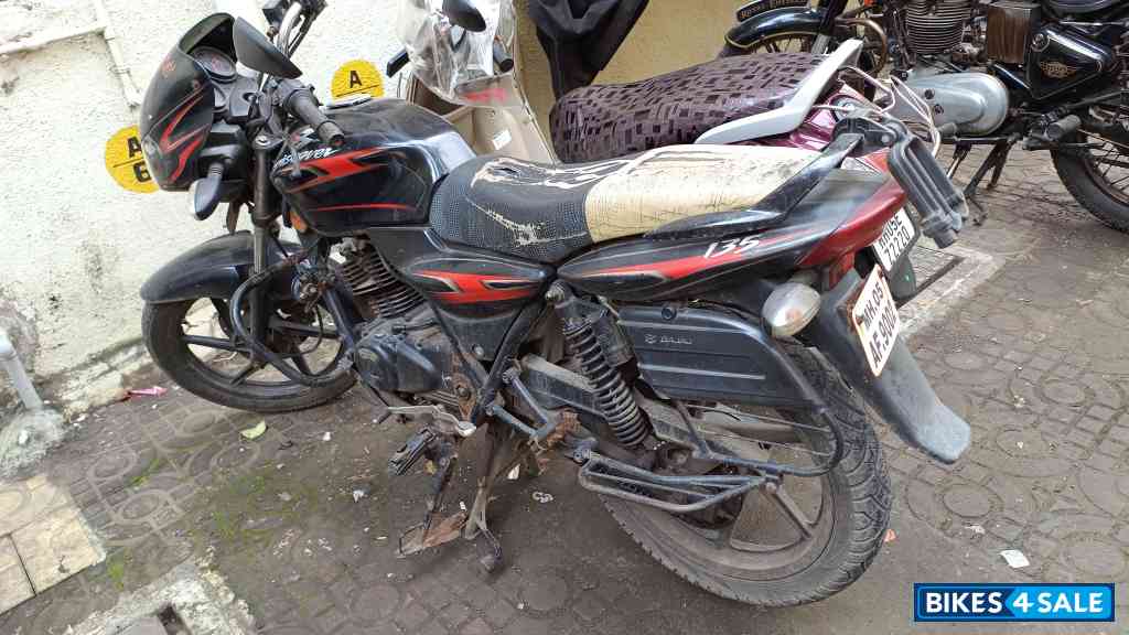 Black Bajaj Discover DTSi 135