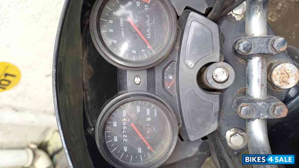 Black Bajaj Discover DTSi 135