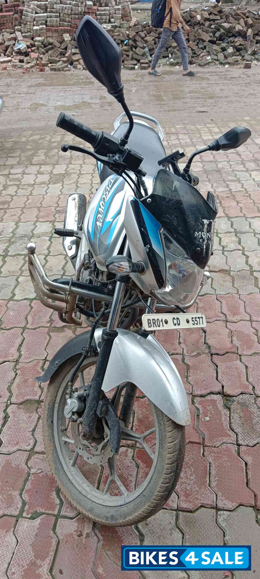 Bajaj Discover 125M