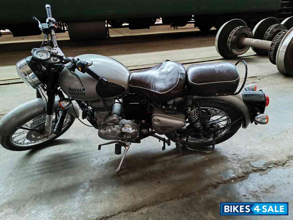 Royal Enfield Classic Gunmetal Grey
