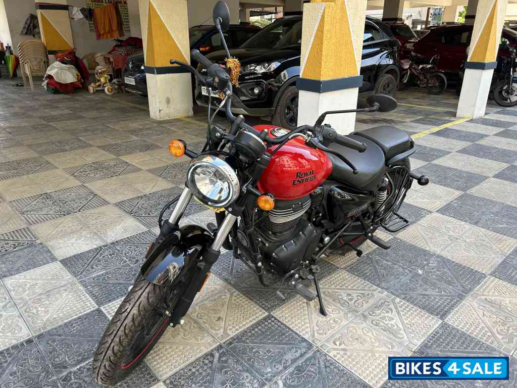 Royal Enfield Meteor 350 Fireball