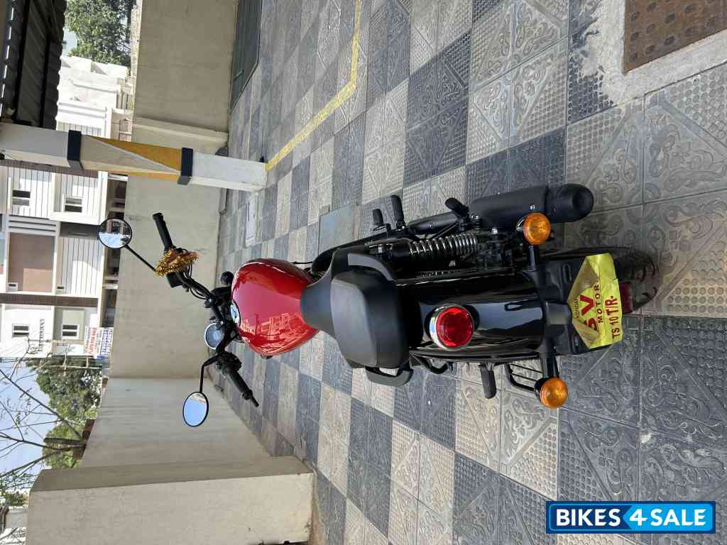 Royal Enfield Meteor 350 Fireball