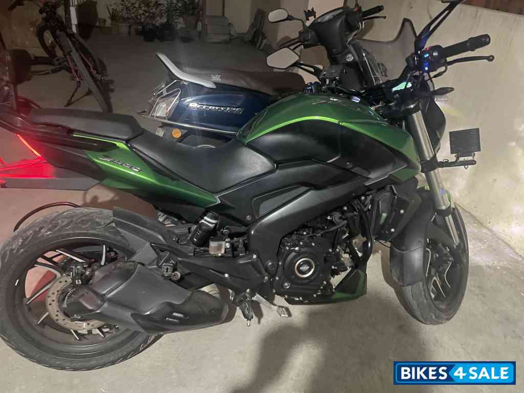 Bajaj Dominar 400