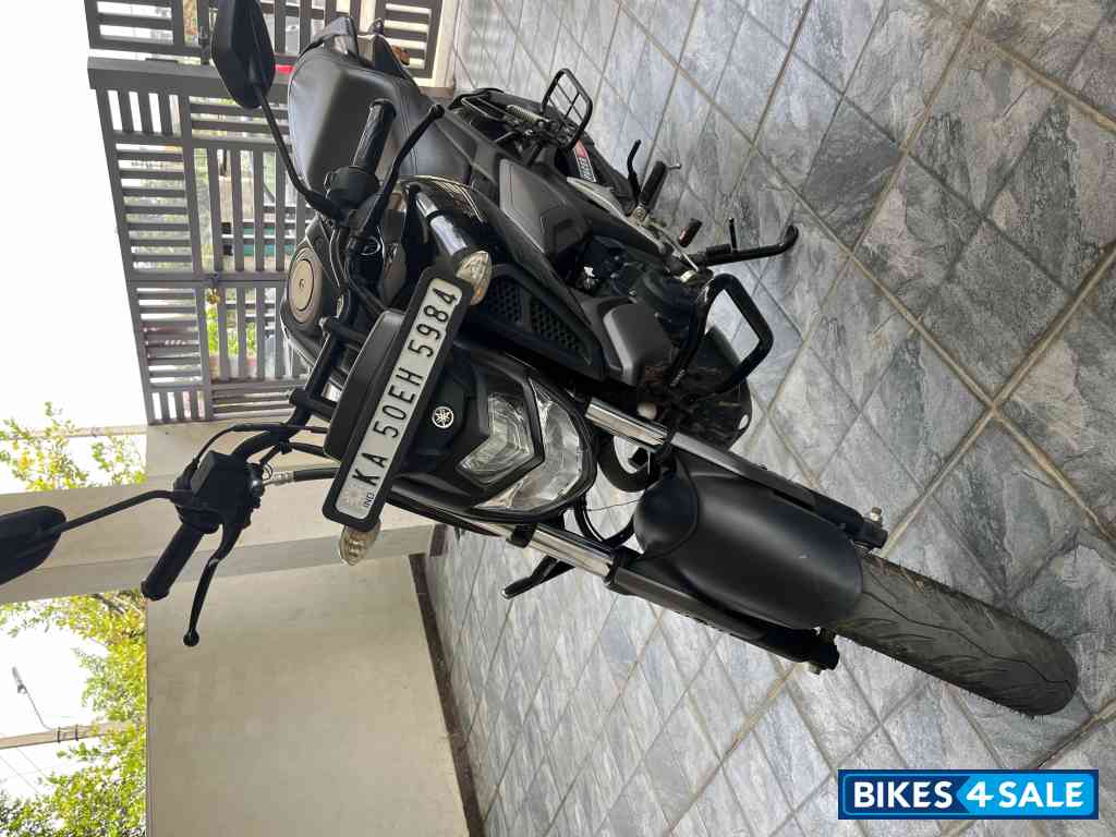 Metalic Black Yamaha FZ FI V3 BS6