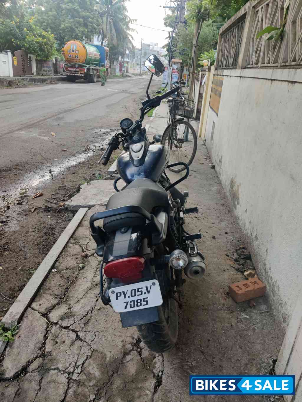 Bajaj Avenger Street 150