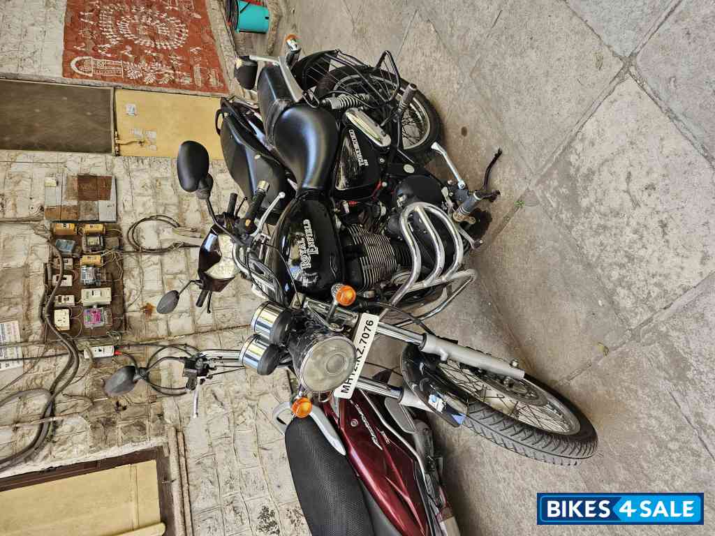 Flicker Black Royal Enfield Thunderbird 500