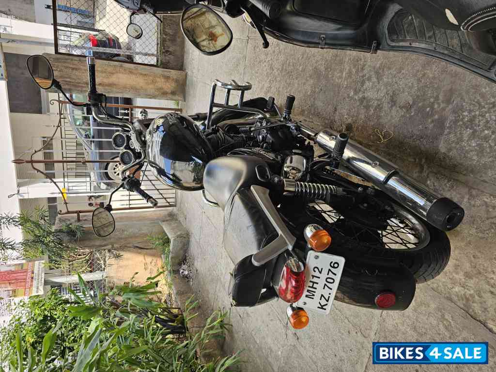 Flicker Black Royal Enfield Thunderbird 500