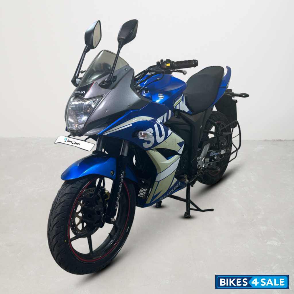 Suzuki Gixxer SF