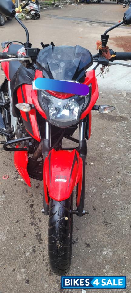Red TVS Apache RTR 160 4V