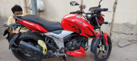 Red TVS Apache RTR 160 4V