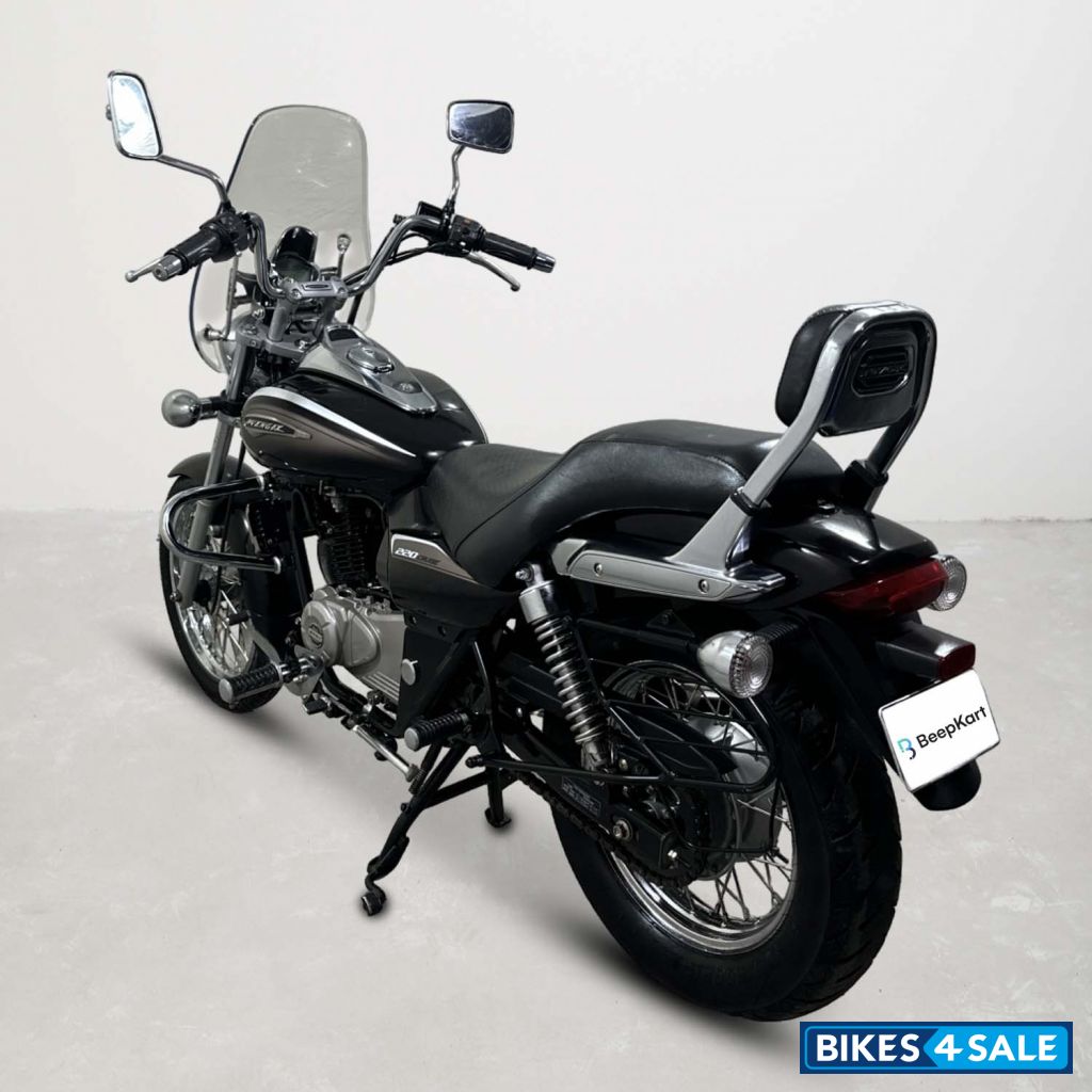 Bajaj Avenger Cruise 220