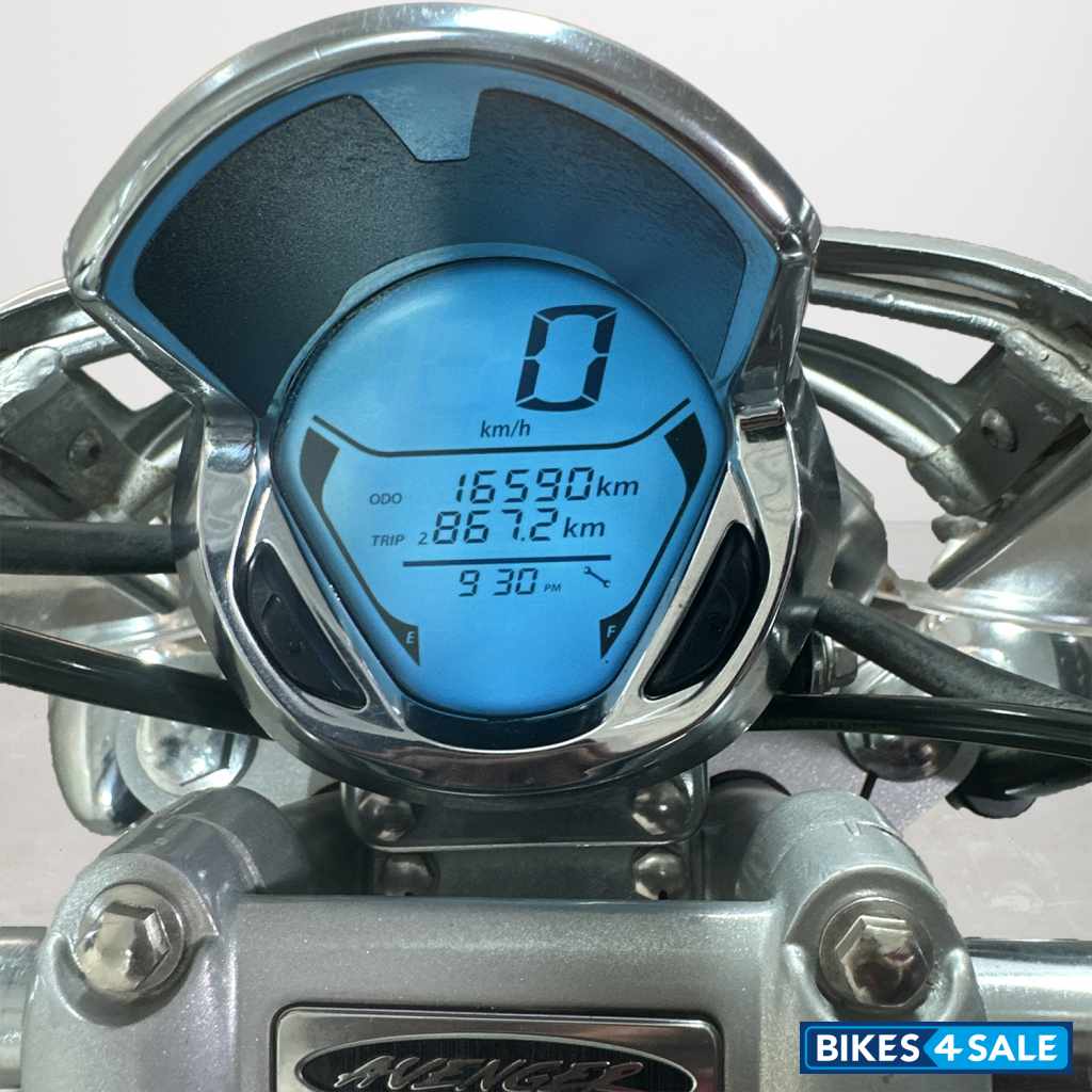 Bajaj Avenger Cruise 220