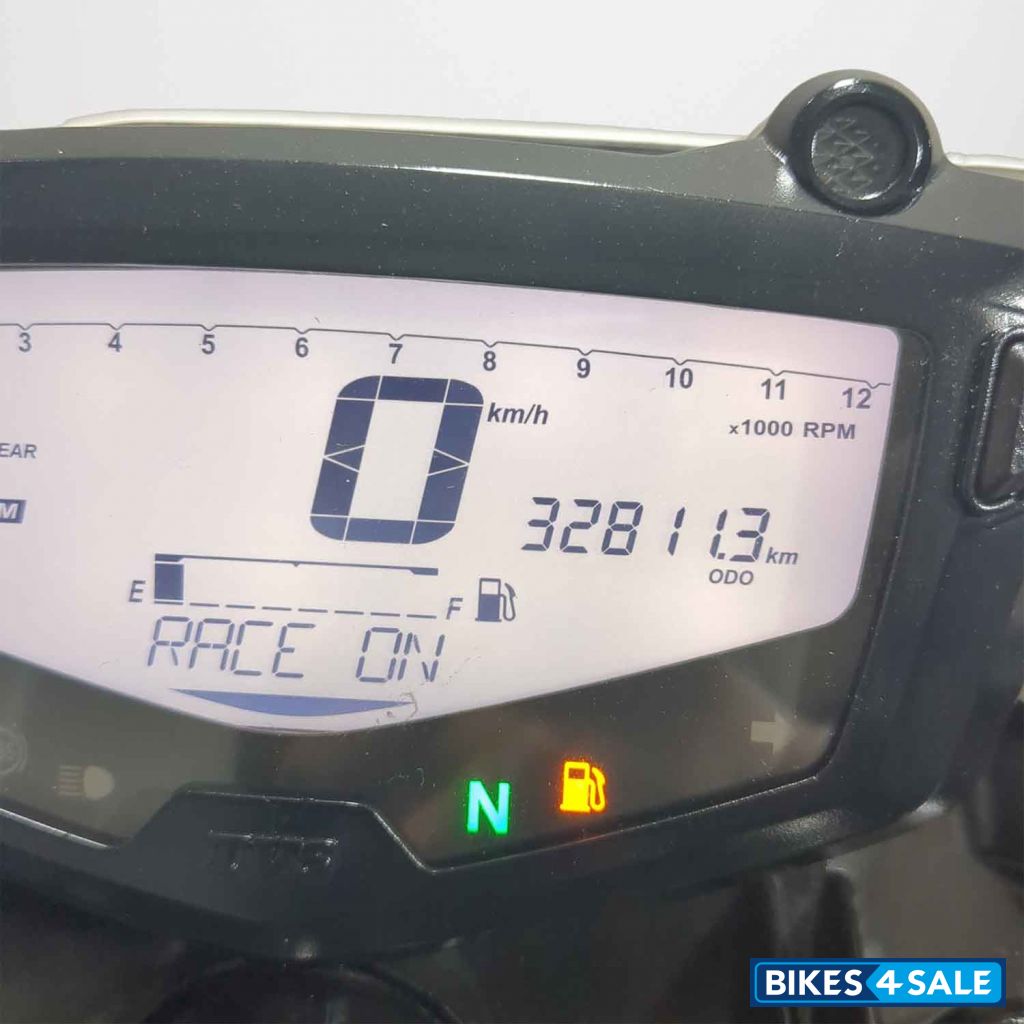 TVS Apache RTR 200 4V