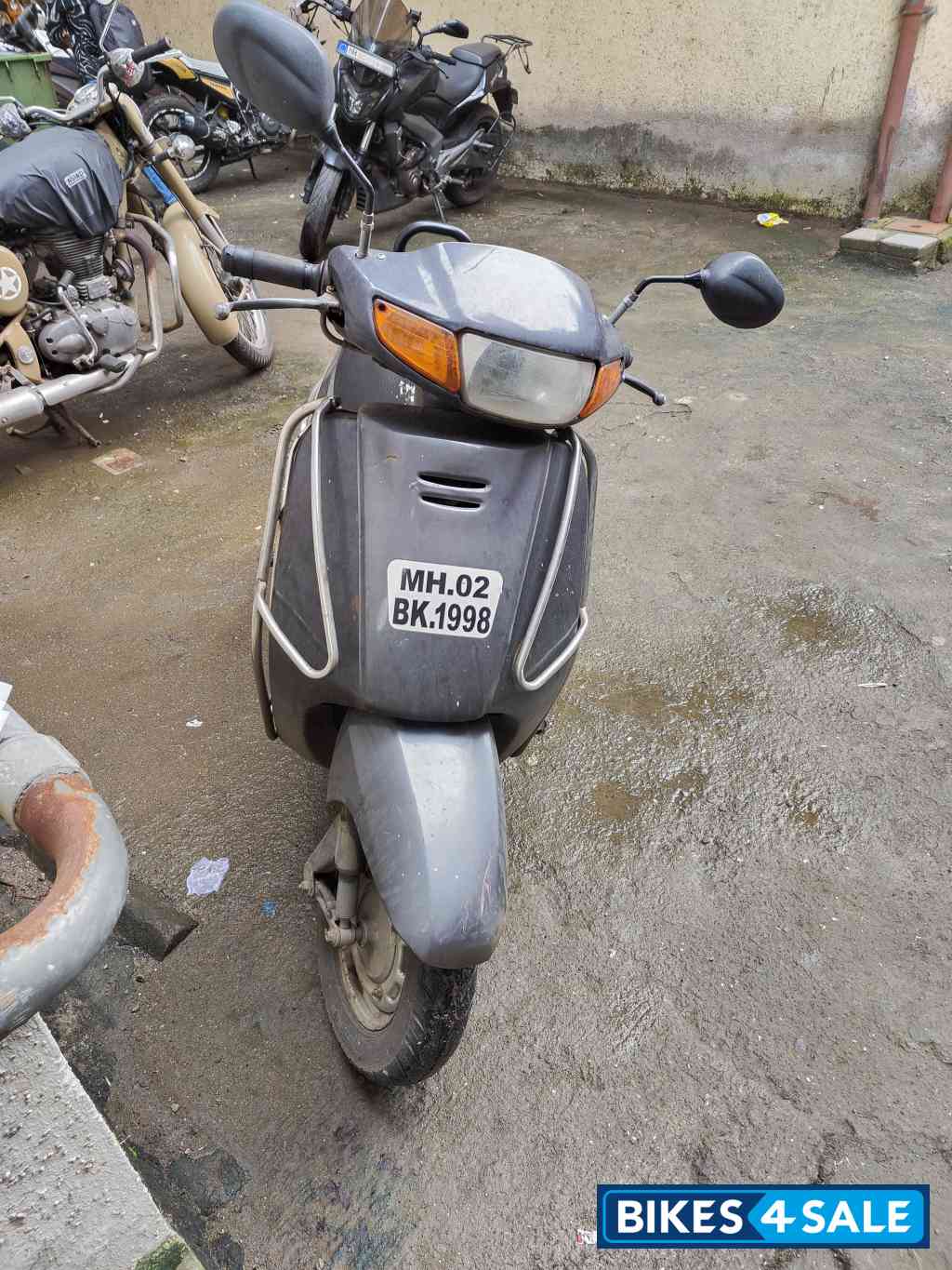 Grey Honda Activa