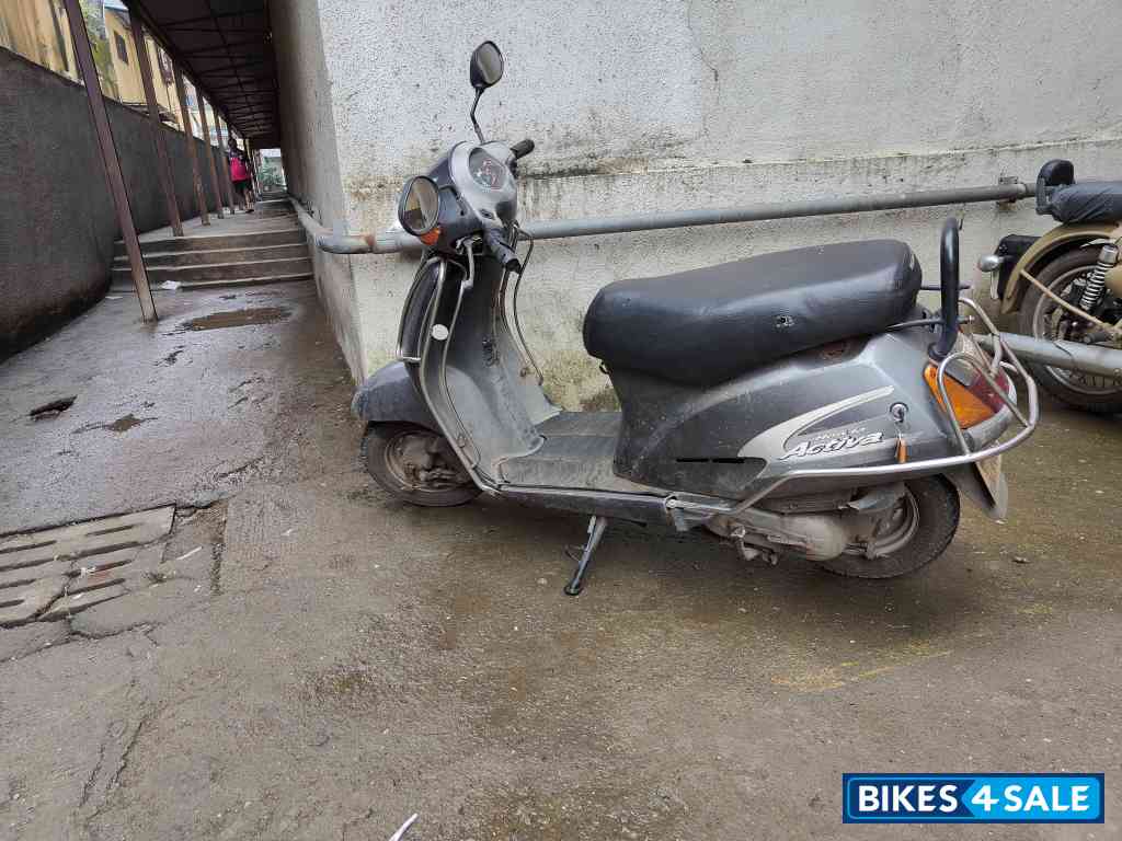 Grey Honda Activa