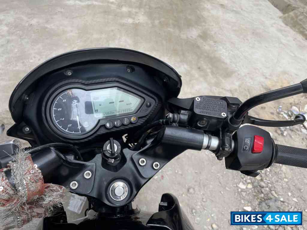 Bajaj Pulsar 125 Split Seat