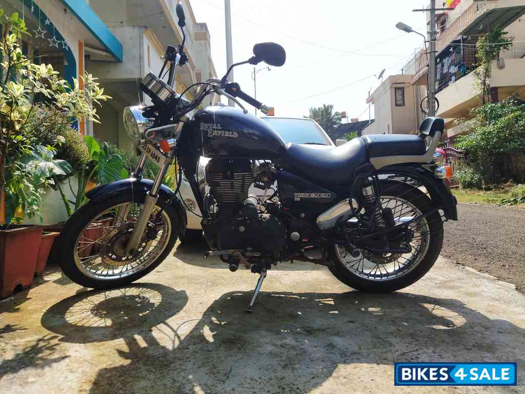 Deep Blue Royal Enfield Thunderbird 350