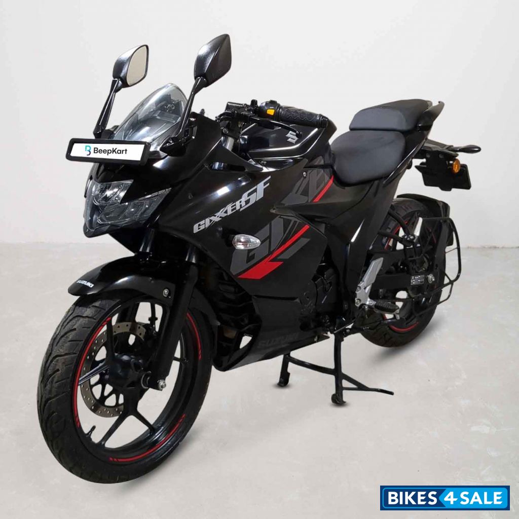 Suzuki Gixxer SF