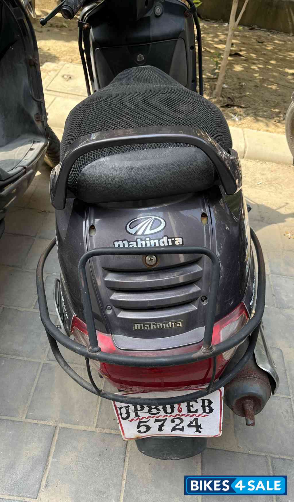 Grey Mahindra Duro DZ